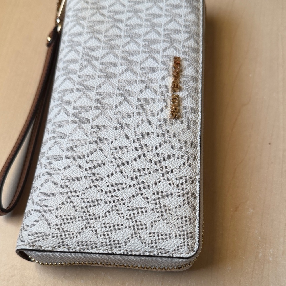 Michael Kors Light Beige Patterned Wristlet - Picture 4 of 4